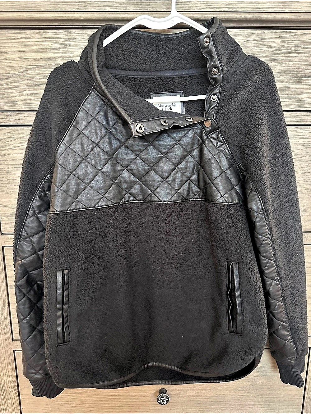 Abercrombie & Fitch Quilted Snap Fleece Pullover Black XS
